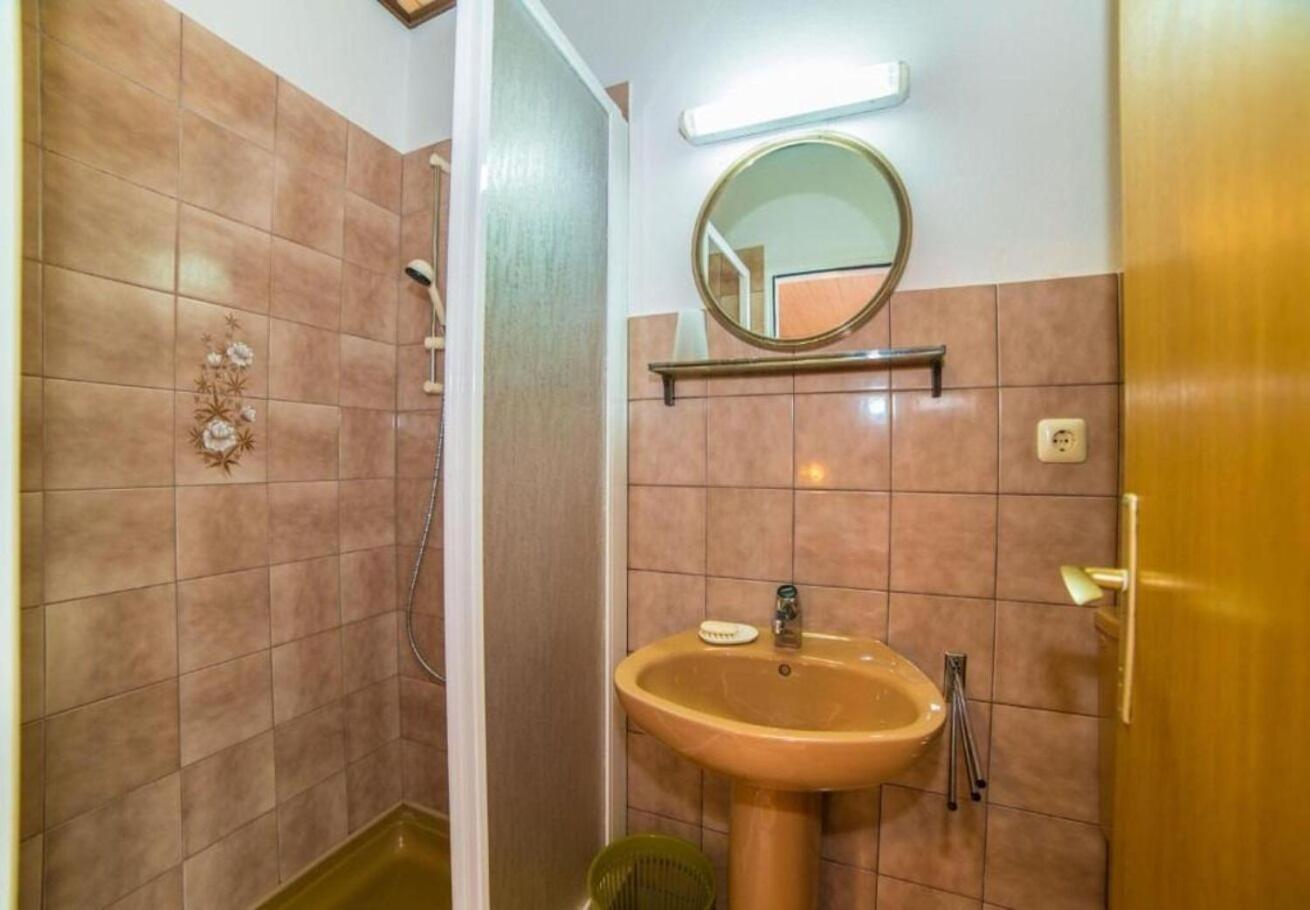 Banjol Apartments Dusa מראה חיצוני תמונה