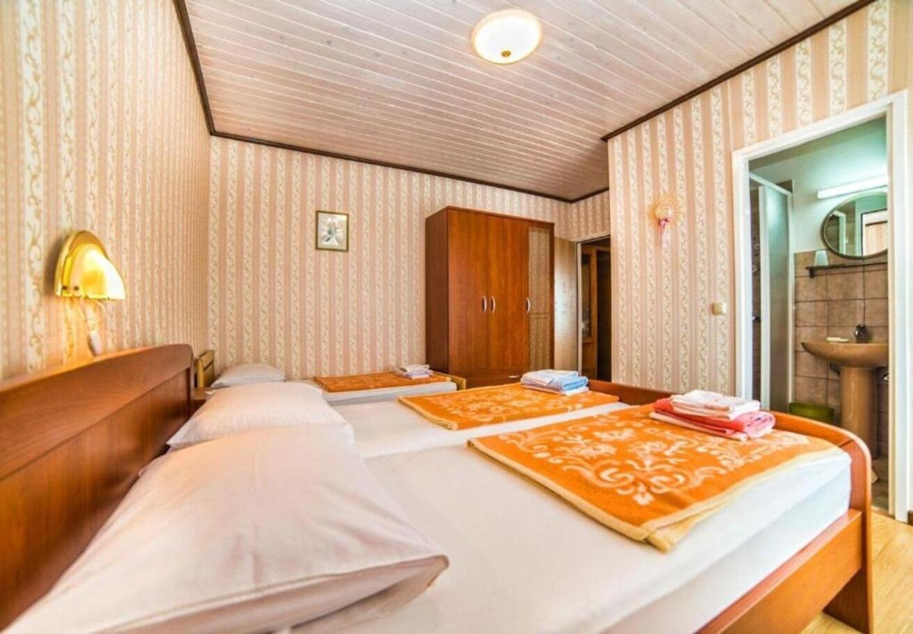 Banjol Apartments Dusa מראה חיצוני תמונה