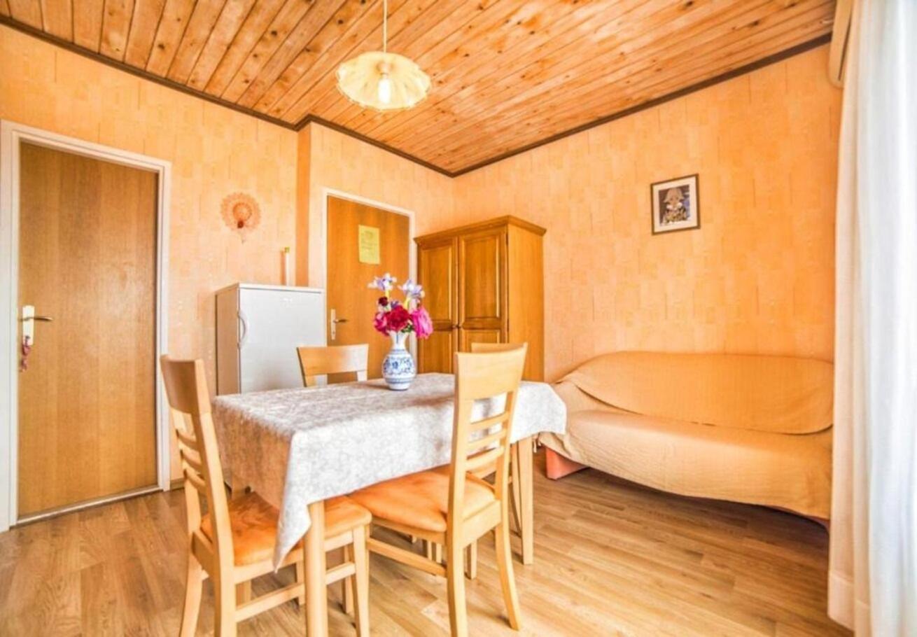 Banjol Apartments Dusa מראה חיצוני תמונה
