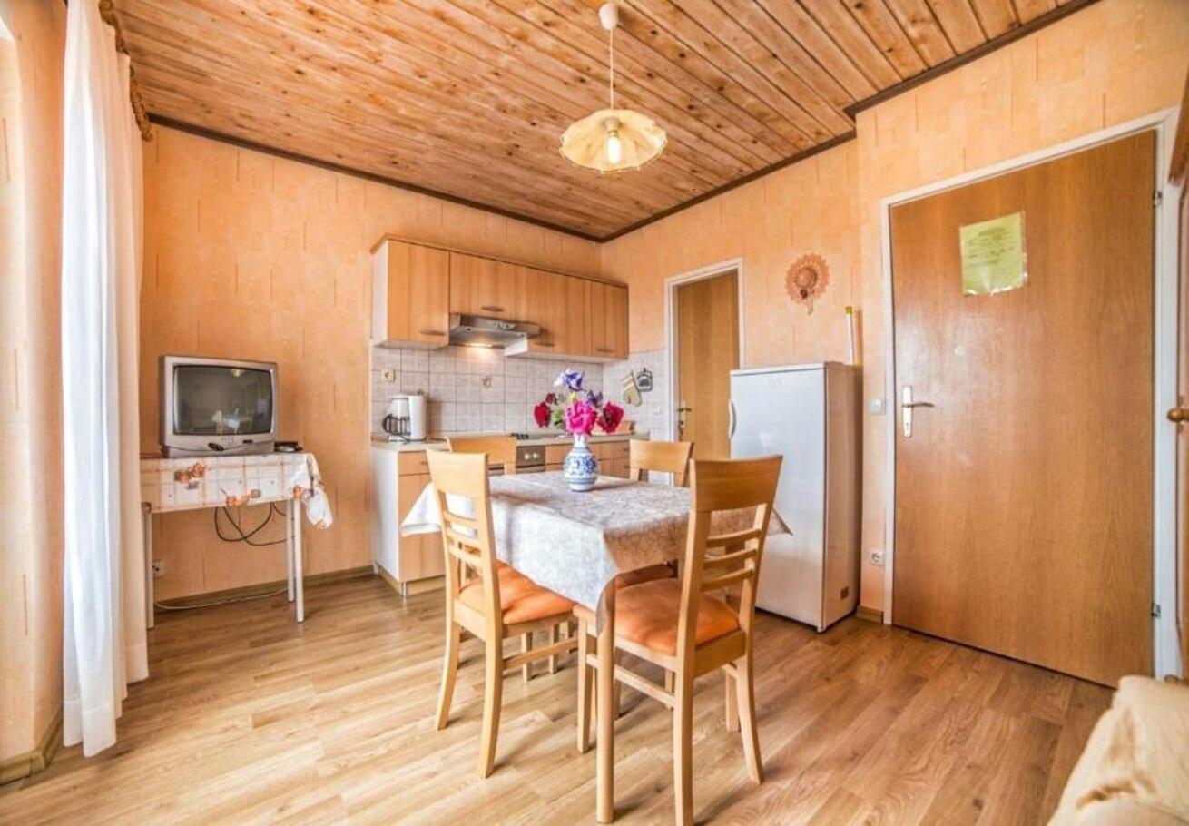 Banjol Apartments Dusa מראה חיצוני תמונה