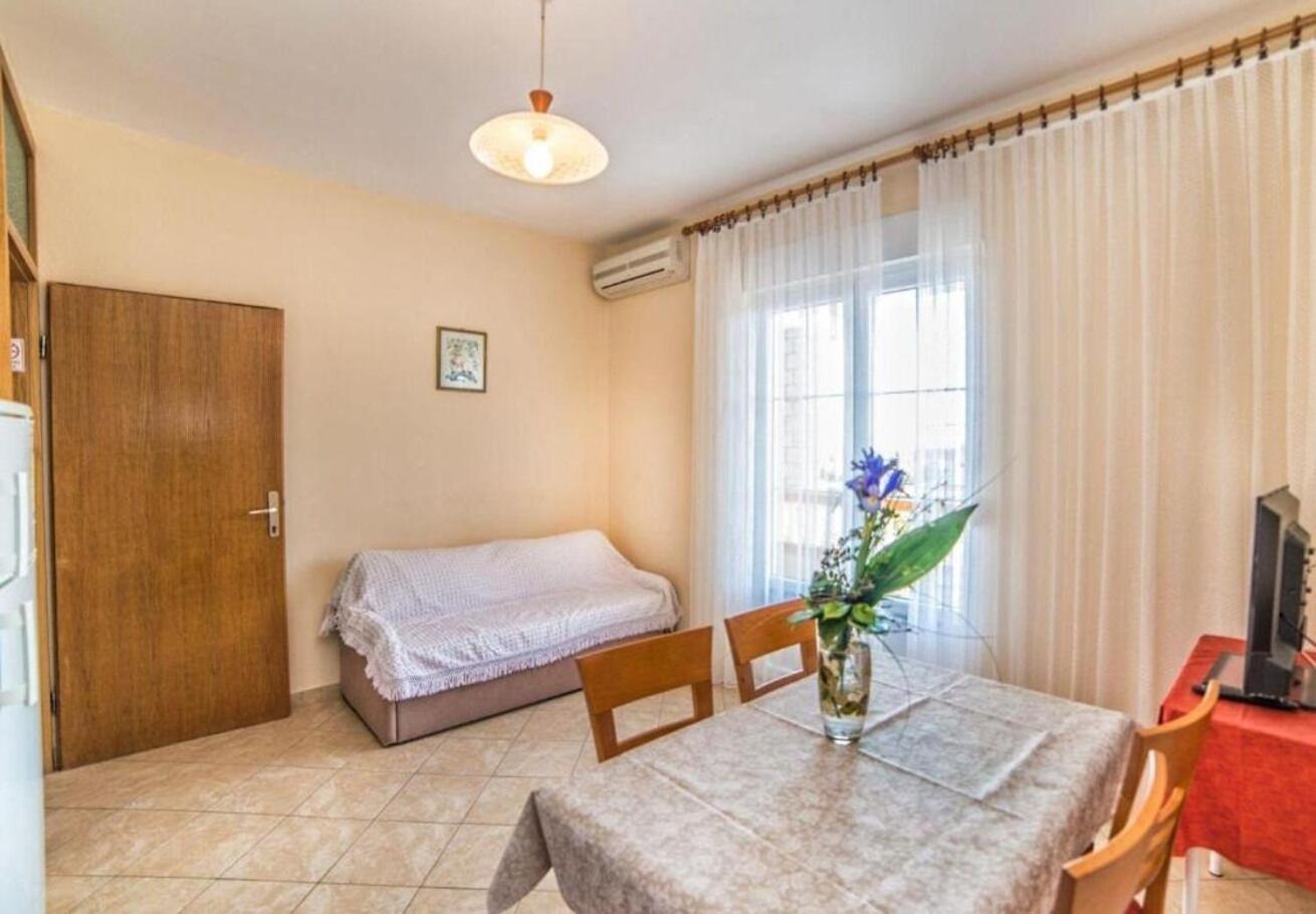 Banjol Apartments Dusa מראה חיצוני תמונה