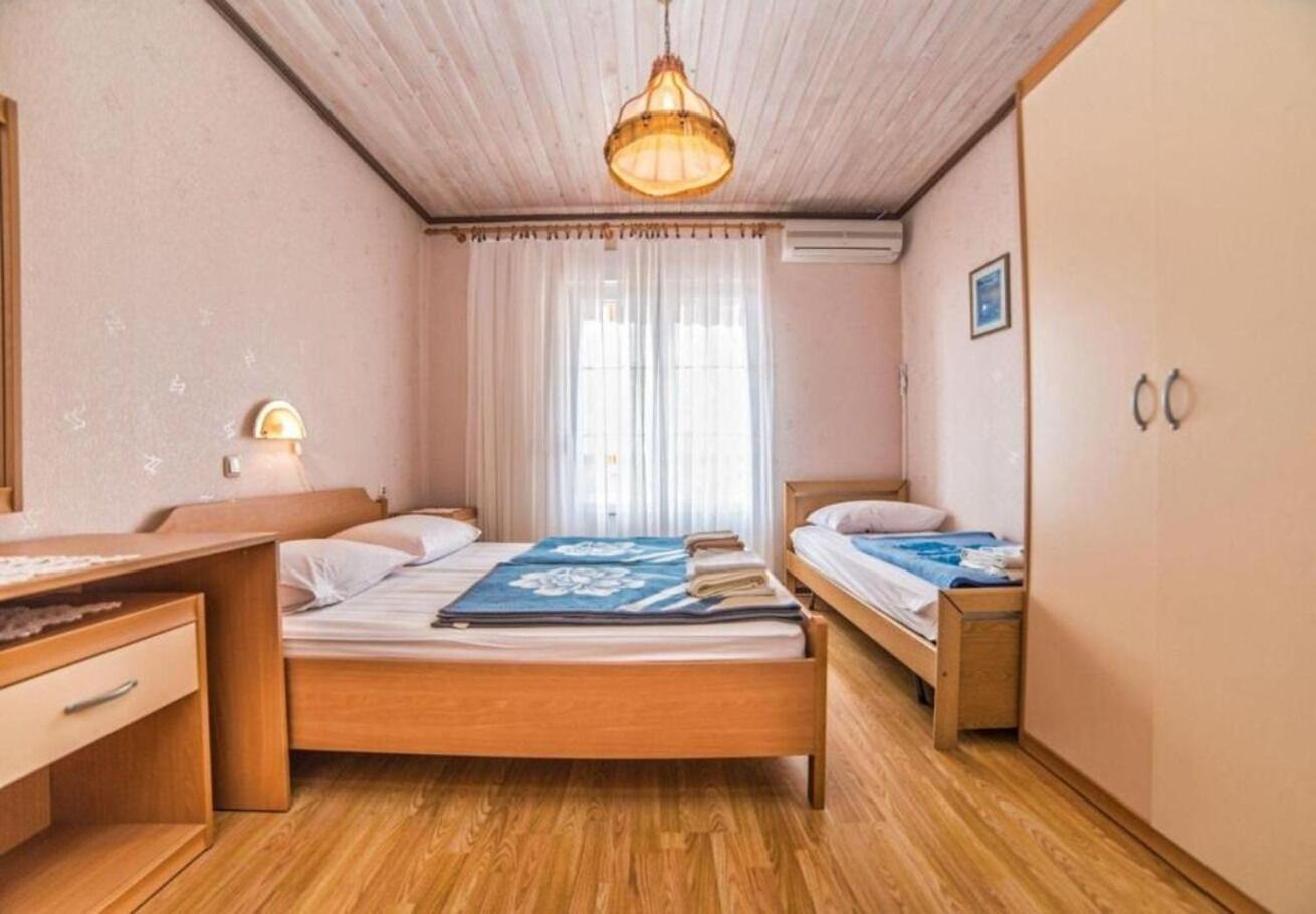 Banjol Apartments Dusa מראה חיצוני תמונה