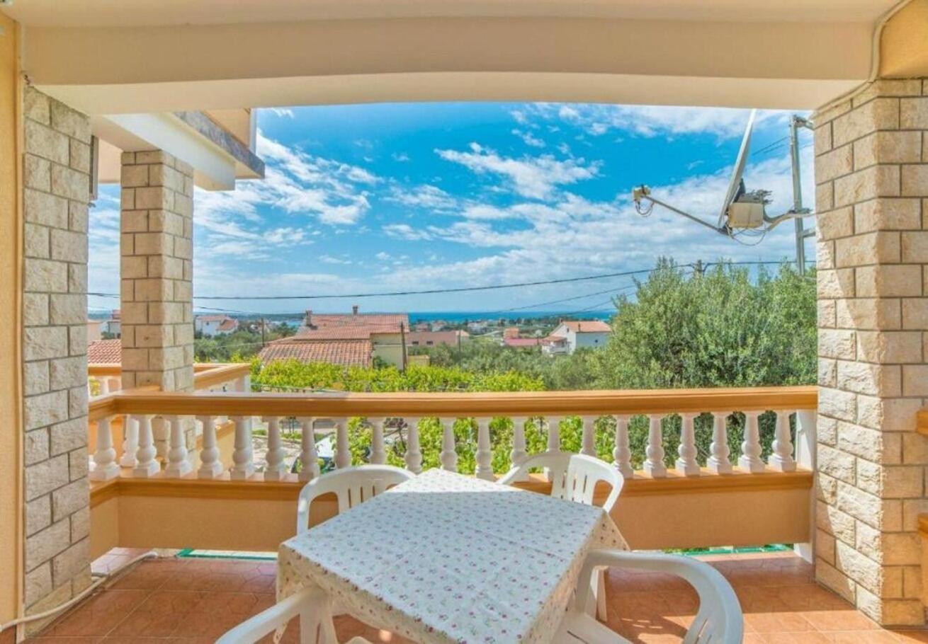 Banjol Apartments Dusa מראה חיצוני תמונה