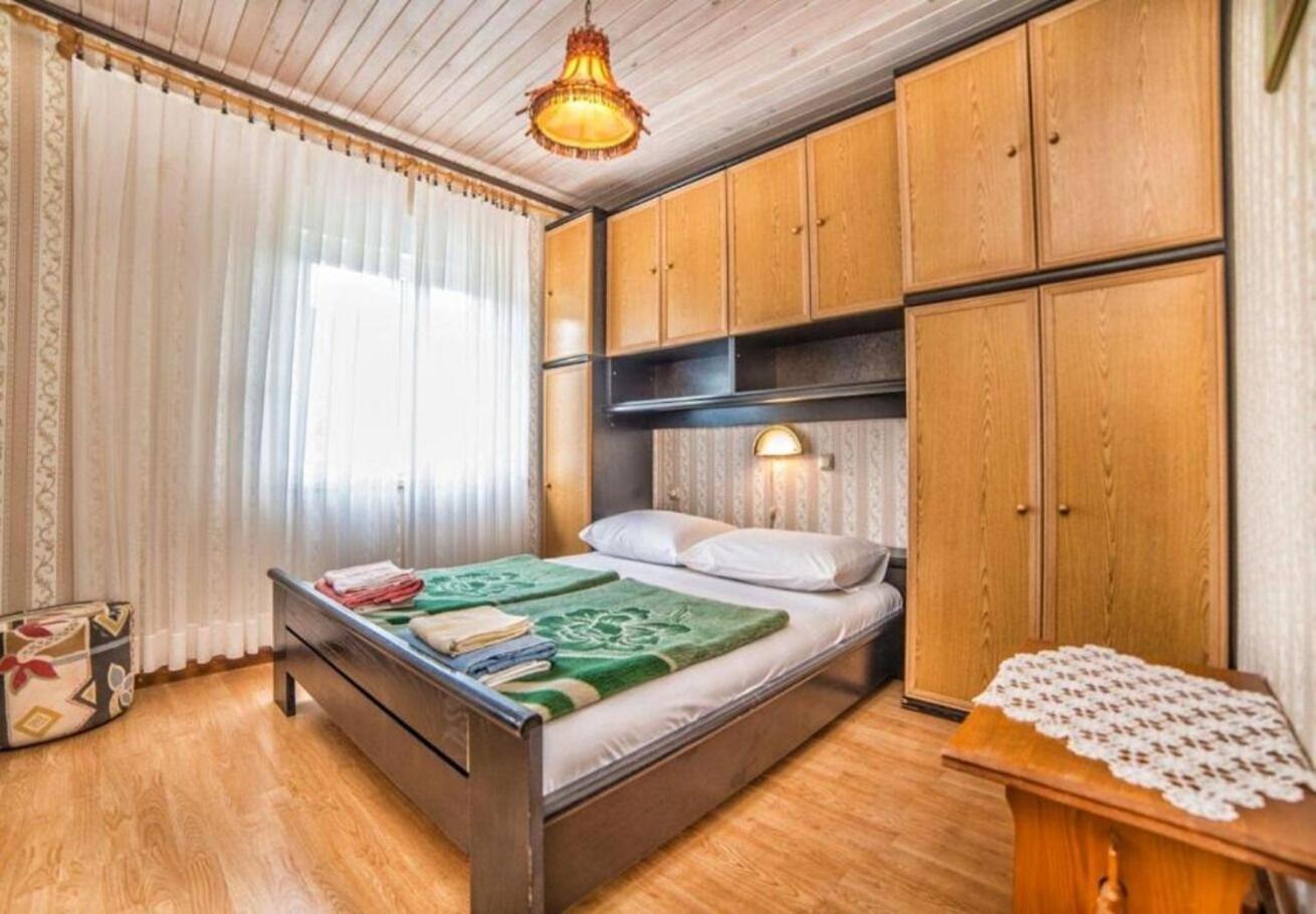 Banjol Apartments Dusa מראה חיצוני תמונה
