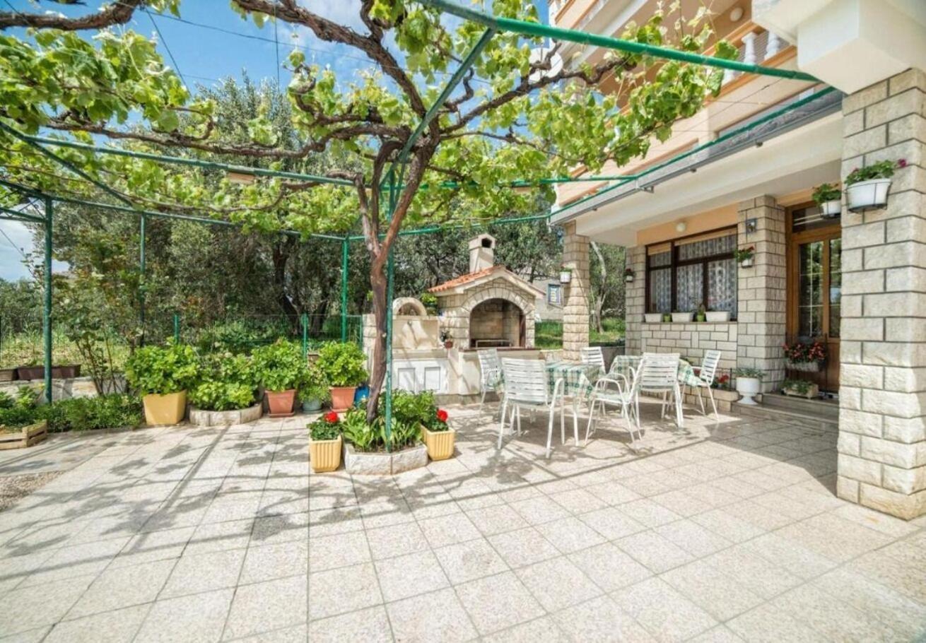 Banjol Apartments Dusa מראה חיצוני תמונה