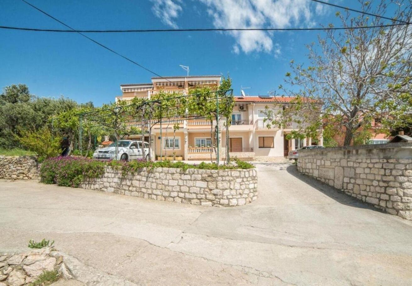 Banjol Apartments Dusa מראה חיצוני תמונה